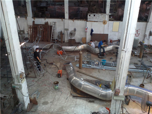 Matte Brushed Large Outdoor Metal Sculpture Abstract Metal Garden Figures