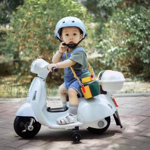 Red Children's Electric Ride On Car Motorcycle Toys for Kids Motor 380*2 Plastic Material