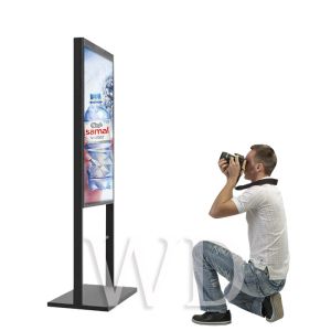 Floor Stand Adjustable Length 2500cd/M² Advertising Kiosk Display Dual Screens