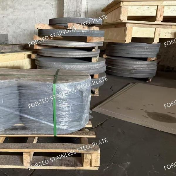304 316L 321 310S Forged Stainless Steel Plate Superior Strength For Heavy Duty Applications