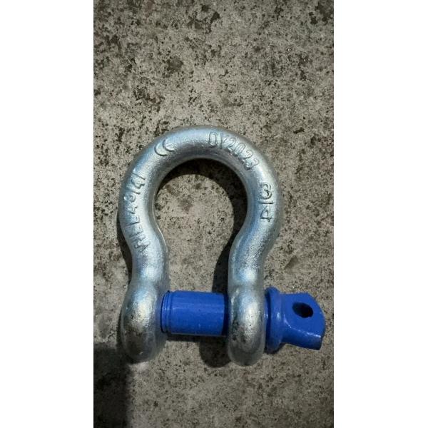 Buy G209 Lifting Screw Pin Bow Shackle Galvanized Wire Rope Hardware at wholesale prices