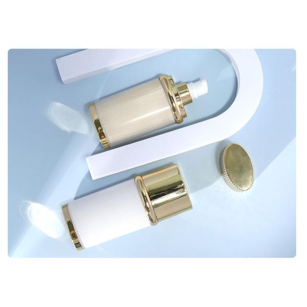 Acrylic Essential Oil Packaging Bottles 30ml 50ml Plastic Spray Bottles For Sunscreen / Essence / BB Cream