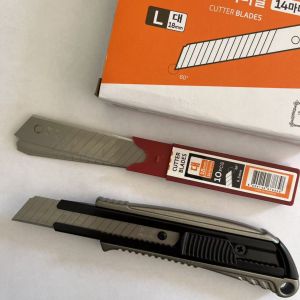 China Replacement Frequency Varies Depending On Usage 18mm Blade Cutters Silver on sale