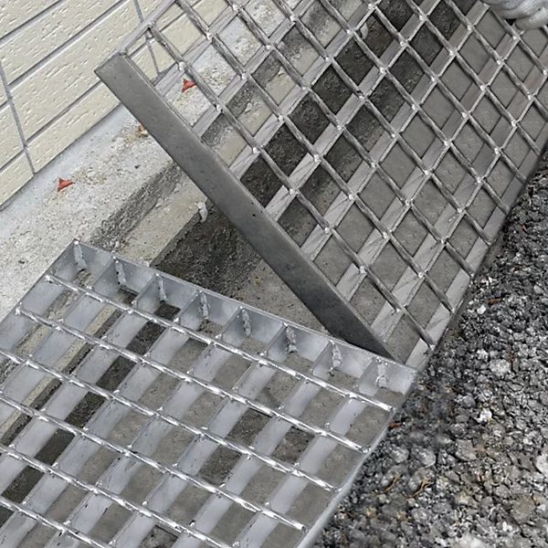 Professional Steel Grating Drain Cover with Q235 SS304 SS316 Material for High
