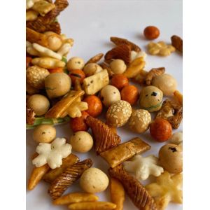 High Temperature Baking Rice Cracker Snacks Mixed Peanut Custom Service