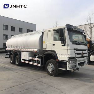 HOWO 6x4 336hp Fuel Tanker Truck With 20cbm Tanker