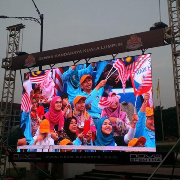Buy Outdoor Led Stage Display Flexible Backdrop Screen P4.81 P3.91 3 Years Warranty at wholesale prices
