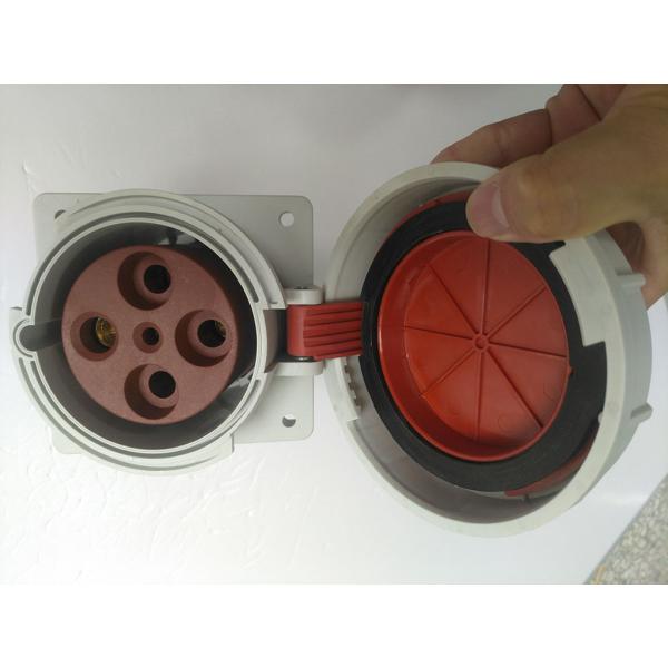 4 Pins 63A Industrial Plug Sockets Rated IP44 IEC 60309 2 Certification