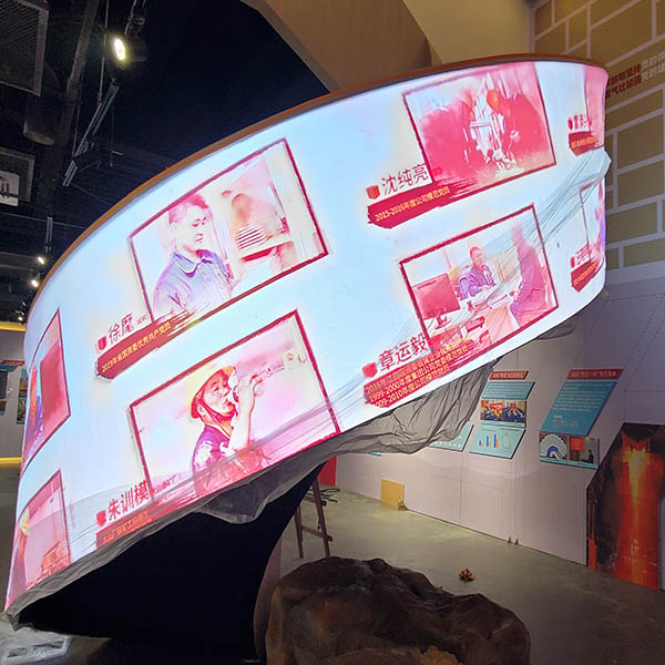HD P2.5 Indoor Full Color Commercial SMD Flexible Led Display Screens