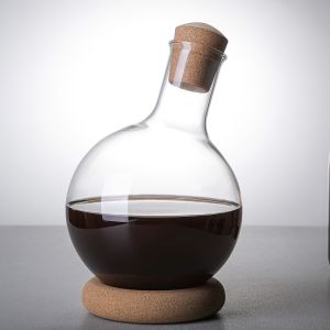 Whisky Wine Decanter Hand-Blown Borosilicate Glass Wine Dispenser for Red Wine