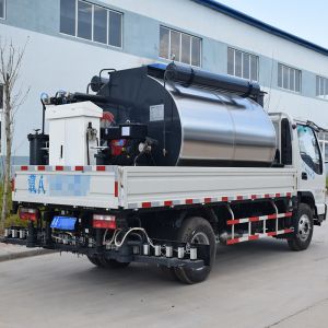 China Intelligent Asphalt Distributor Emulsion Pavement Maintenance Machinery on sale