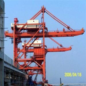 Receiving and Unloading Device for Bulk Carrier Ship Unloader