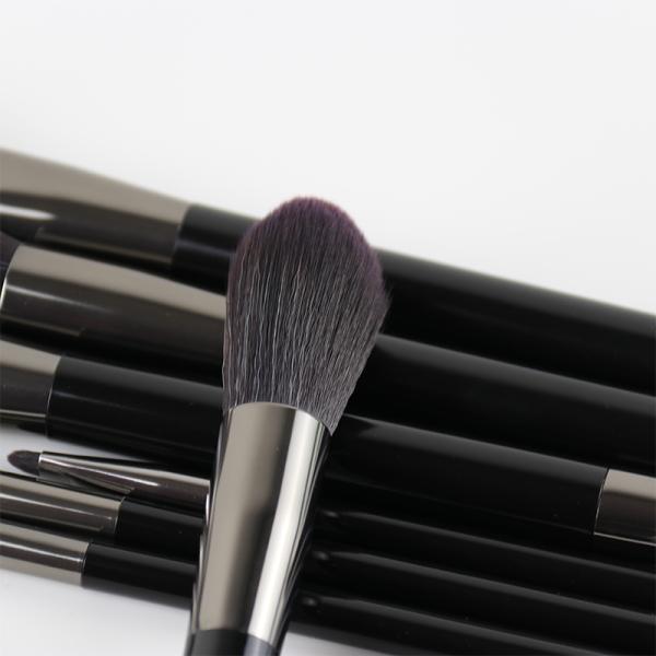Cruelty Free Classic Cosmetic Makeup Brush Set Black Plastic Handle