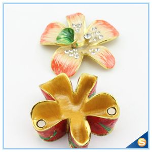 Metal Material Beautiful Flower Shape Crystal Trinket Box SCJ564