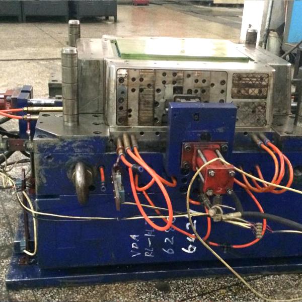 Plastic Injection Molding Mould for Steel Electronics Parts Production Line Injection Mould