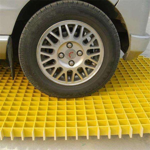 Black 50*50mm Fiberglass Walkway Grating Frp Sewage Treatment Floor Grate