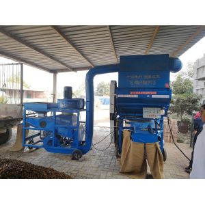 Quality Peanut Dehulling Carbon Steel Groundnut Shell Removing Machine 800kg/H for sale