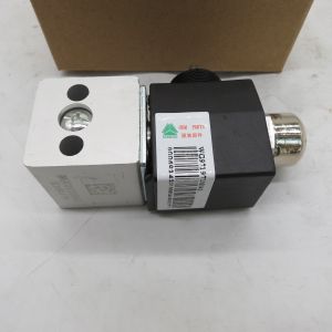 Sinotruk HOWO solenoid valve solenoid valve two-position three-way solenoid