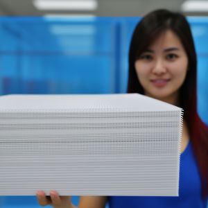 Surface Smooth Corrugated Plastic Board 12mm PP Customized Density 300gsm