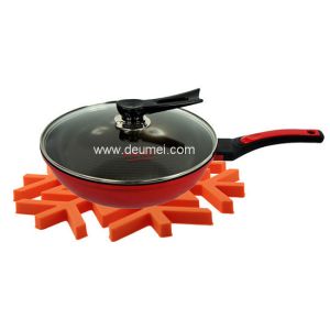 Kitchen Decorative Heat-resistant Silicone Trivet Snowflake Shape Table Mat Blue