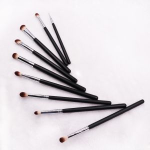 OEM Custom Facial Makeup Brushes Foundation Bamboo Handle Pony Hair