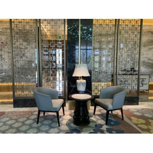 Trophy Shape Porcelain 56cm X 91cm Decorative Table Lamp