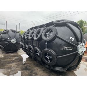 Customizable Pneumatic Rubber Fender for Various Applications