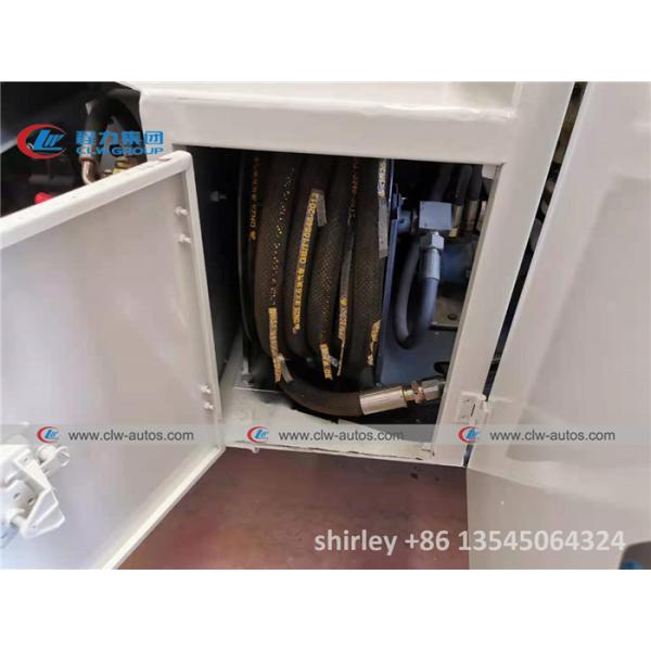 Sinotruk Howo 2MT 5000L LPG Bobtail Tanker Truck