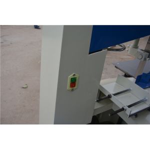 Manual Toilet Paper Rolls Bandsaw Cutting Machine 60 Rolls/Min