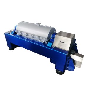 Horizontal Titanium Solid Bowl Decanter Centrifuge For CaClO2