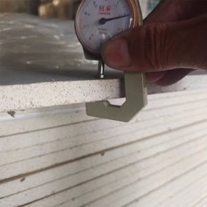 China gypsum plaster boards/Regular gypsum board/Exported plasterboard/Common Gypsum board 12mm on sale