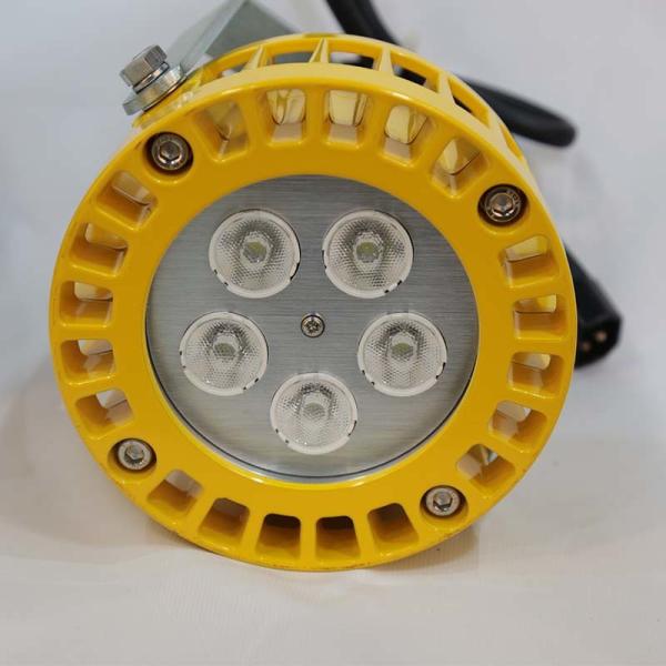 Buy Waterproof Ip66 Led Loading Dock Lights Powerful 3000 Lumens Illumination at wholesale prices