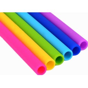 Eco Friendly Folding Silicone Reusable Drinking Straws With Cleaning Brushes