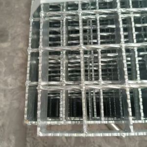 Aesthetically Pleasing Steel Grating, Enhancing Site Image