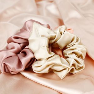 Custom 22mm Mulberry Silk Scrunchies 0.03kg Elastic Hair Bands