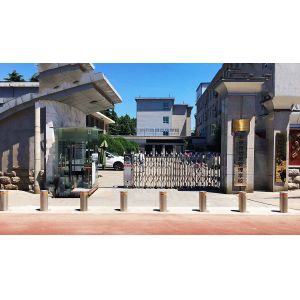 China Semi Automatic Bollards with 12mm Cylinder Thickness Q345 Carbon Steel Option and Anti-Collision Function on sale