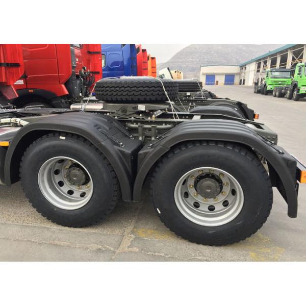 Orange SINOTRUK HOWO Tow Tractor Truck RHD 10 Wheels 371 HP ZZ4257S3241W