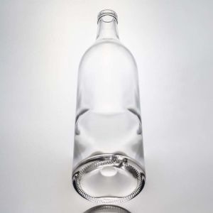 Round Glass Liquor Bottle 500ml 750ml Vodka Whisky Gin Spirit Bottle with Cork