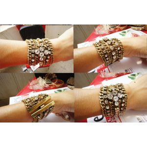 Quality Beautiful restro crystal gold plated bangles bracelets metal casting jewelry for sale