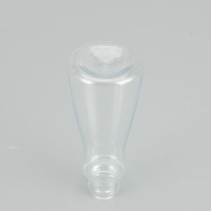 Smooth Round Transparent PET Spray Bottle With Classic Design