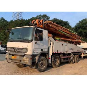 2013 Zoomlion 56m Used Concrete Boom Pump with Cylinder Type Structure