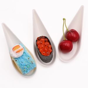 Biodegradable tear drop spoon shape sugarcane fruit dish disposable bagasse