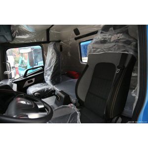 SINOTRUK Chengdu Commercial Vehicle Howo V5-X 245 Horsepower 6X2 5.3m Dump Truck