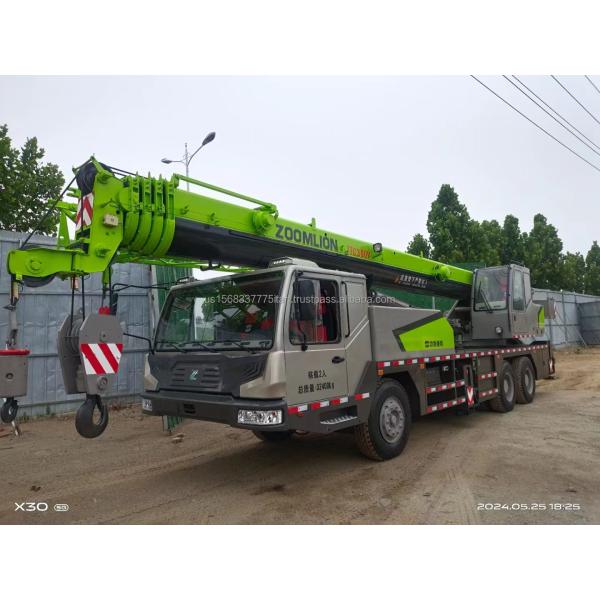 30 Ton Hydraulic Lifting Truck Crane with Other Hydraulic Cylinder and Zoomlion Engine