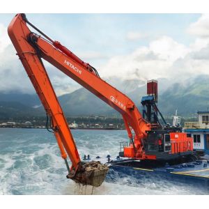 Top 1 Excavator Long Reach Boom Cleaning Riverbed Dredging