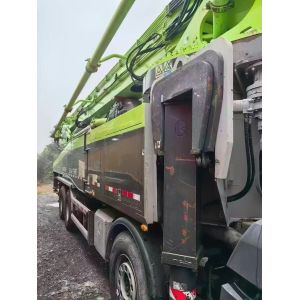 Highly Used Concrete Pump Truck with Gross Mass of 44000kg and 11Mpa Max Theoretical Pressure