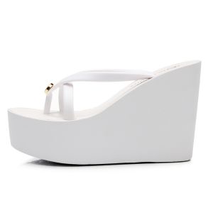 Customized Women Wedge Flip Flops Summer Pool Sandals Water Friendly