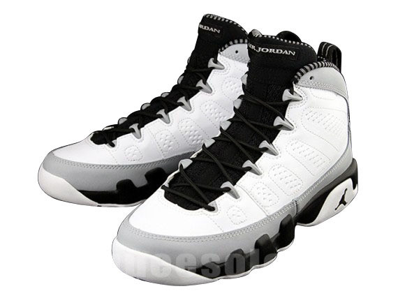 Buy hottest basketball sports shoes at wholesale prices