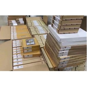 Electronic Components IC Chips Integrated Circuits IC SN65HVD1780DR