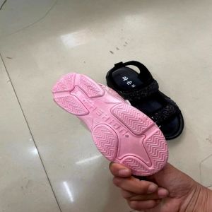 Girl'S Sandals